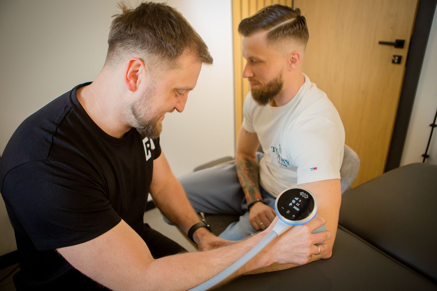 przebieg rehabilitacji i terapii falą uderzeniową